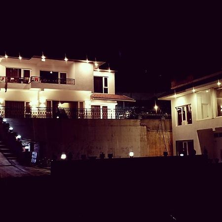 Atrium Grande Hotel Ооти Екстериор снимка